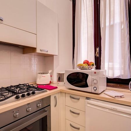 Apartament Navona Flowers Rzym Zewnętrze zdjęcie