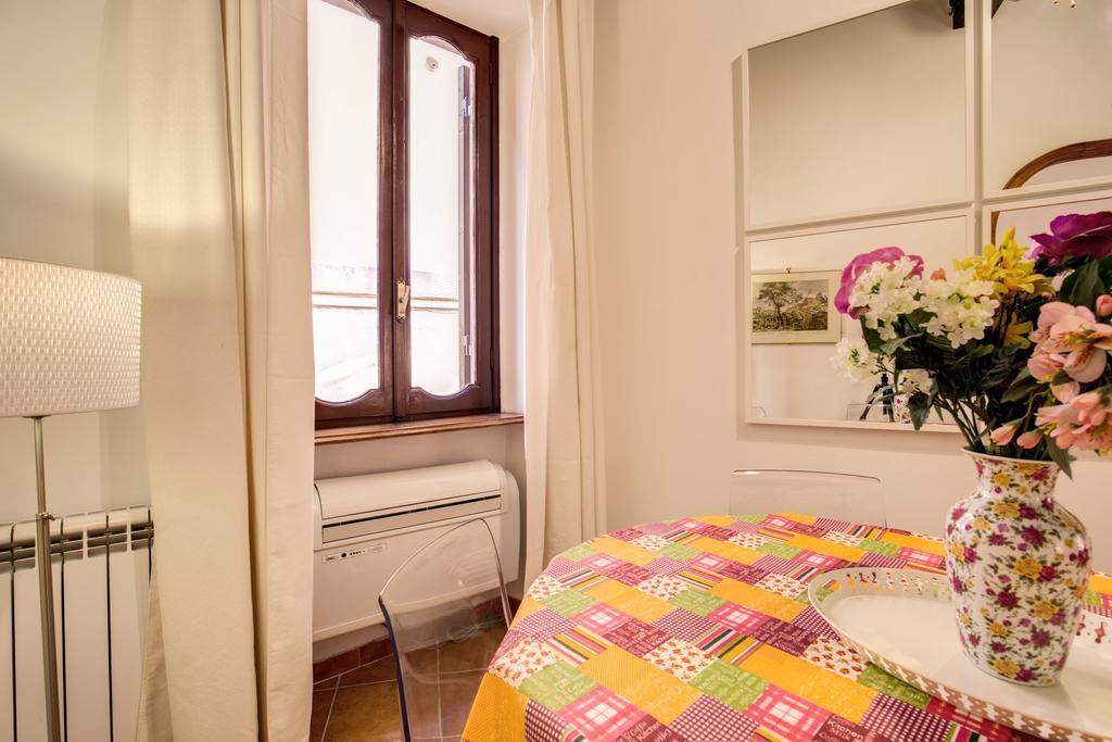 Apartament Navona Flowers Rzym Zewnętrze zdjęcie