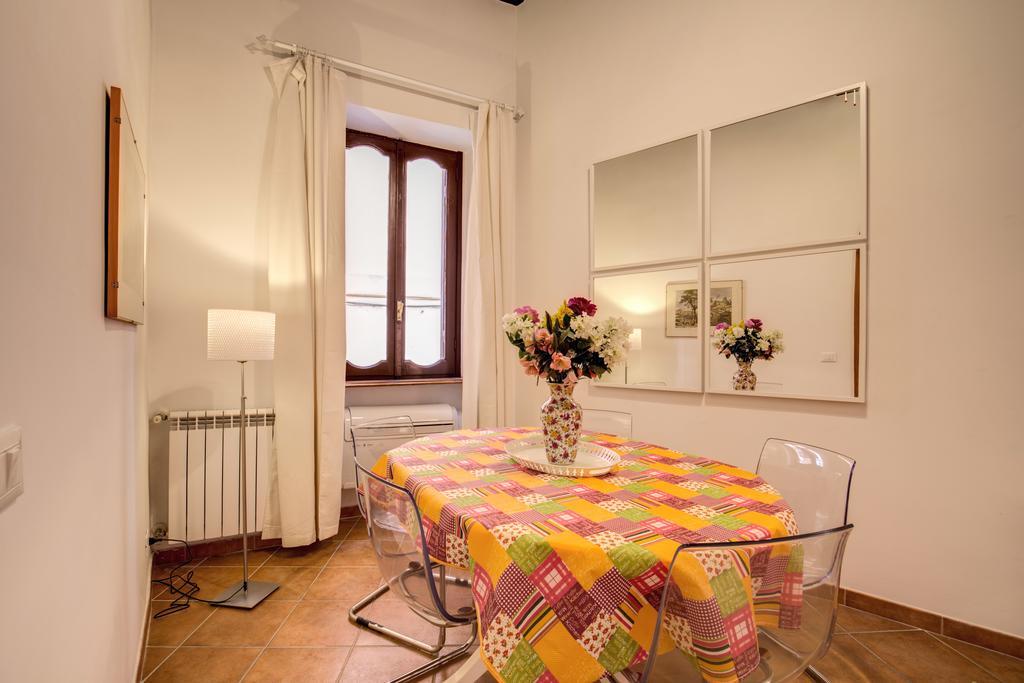 Apartament Navona Flowers Rzym Pokój zdjęcie