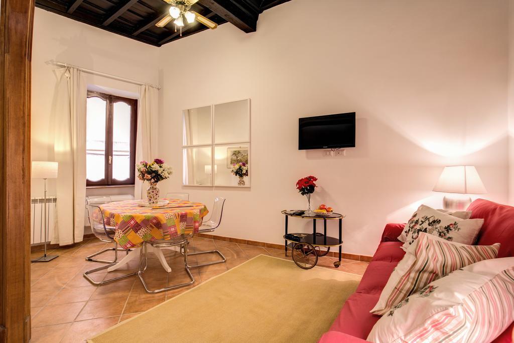 Apartament Navona Flowers Rzym Zewnętrze zdjęcie