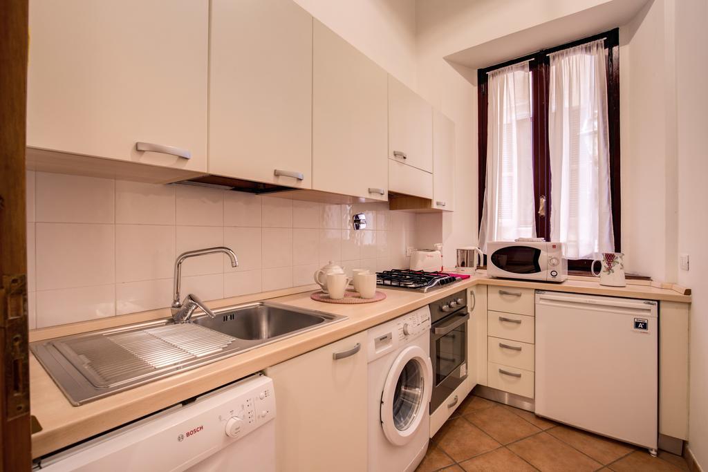 Apartament Navona Flowers Rzym Pokój zdjęcie